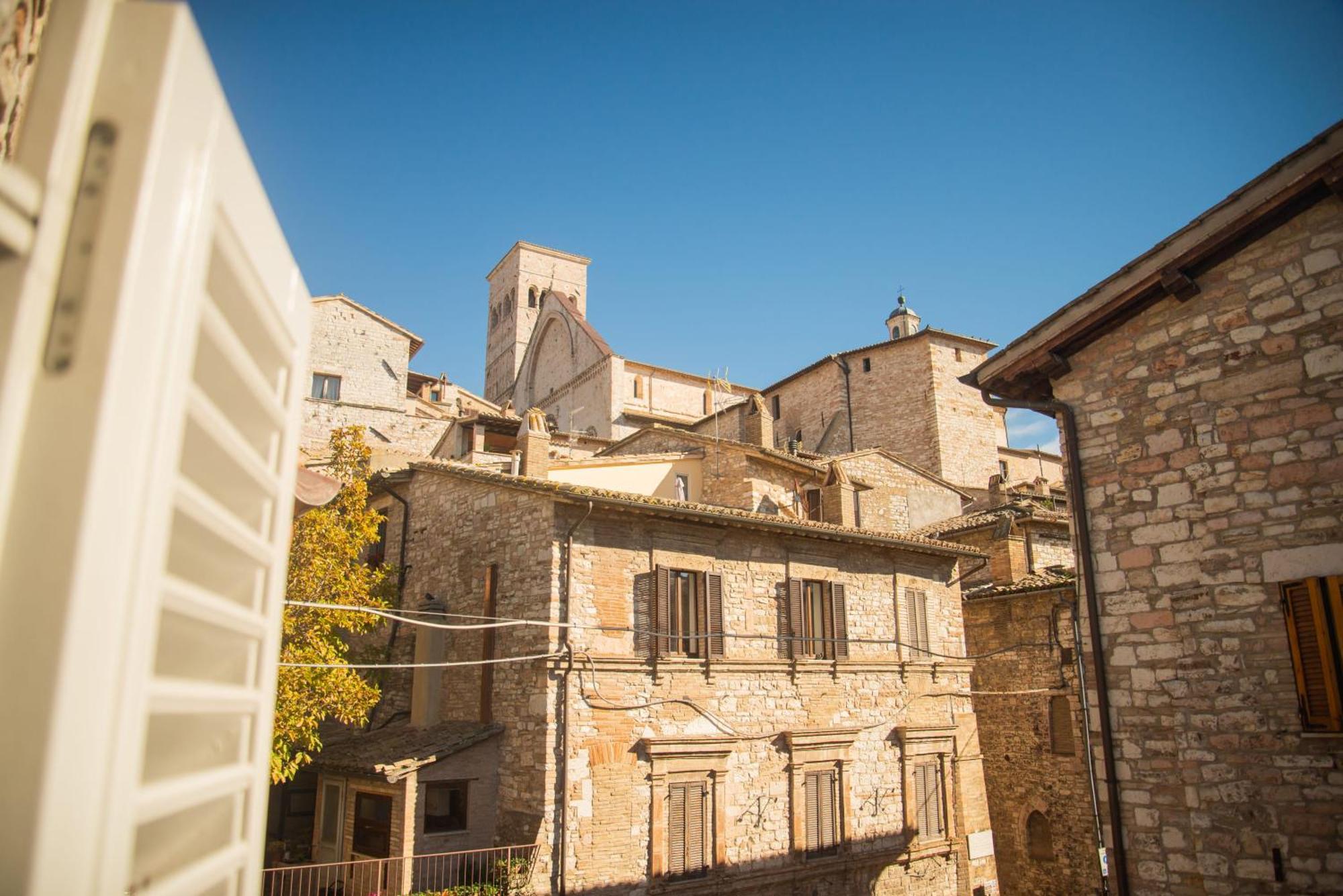 Villa Xenios Asís Exterior foto